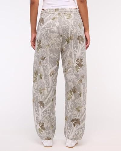 Barrel Sweatpants Women Camo Mid Rise Drawstring Wide Leg Pants with Pockets thumbnail 3
