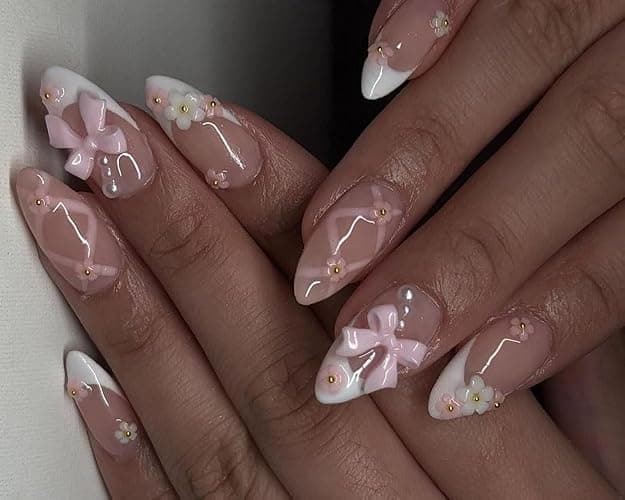 MouyouGlow Press on Nails Kurz,Almond Nude Weiß French 3D Bow Schleife Blumen Floral Pearl Sweet Coquette Fake Nails mit Nagelkleber,Y2K Baby Pink Lace Künstliche Fingernägel thumbnail 8