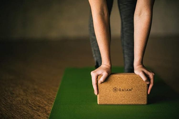 Gaiam Cork Yoga Brick – thumbnail 3