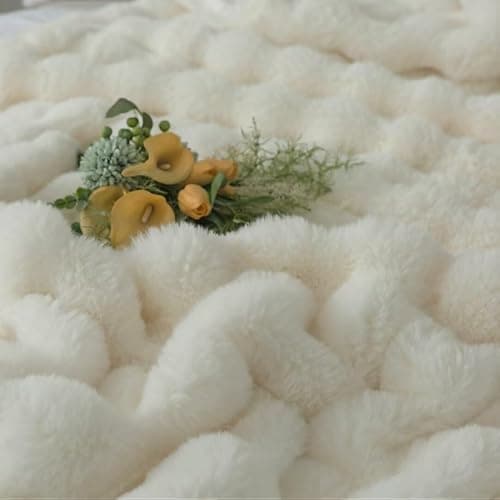 Wajade Luxury Fluffy Rabbit Fur Throw Blanket Super Soft Bubble Faux Fur Blanket Warm Fuzzy Large Blanket for Bed Couch Car Cozy,White 127x153CM thumbnail 8