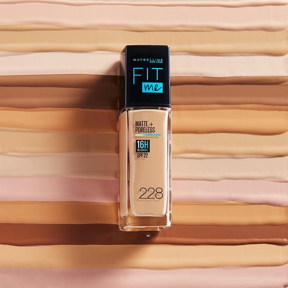 Maybelline Base de maquillaje matificante Fit Me Matte, tono 220 Natural Beige, 110g - 220 Natural Beige thumbnail 7