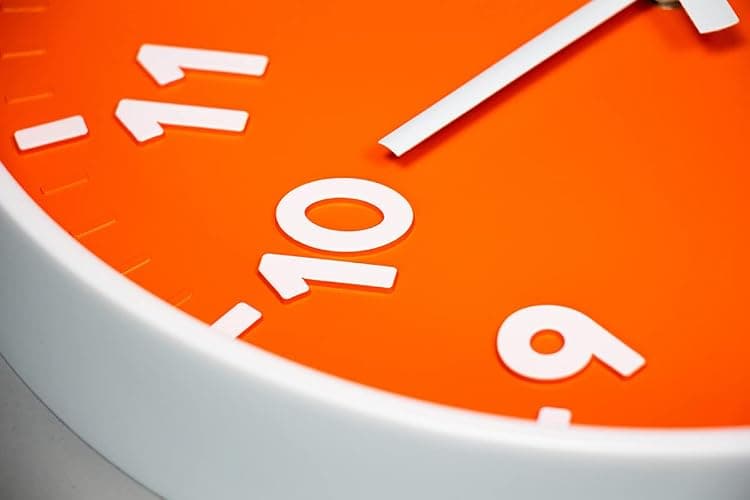 JENLYSTIME 12 Inch 3D Number Modern Indoor/Outdoor Wall Clock,Round Bright Colorful Dial,Non Ticking Silent Quartz Battery Operated, Easy to Read Simple Style Decor Clock for Bedroom,Kitchen(Orange) thumbnail 9