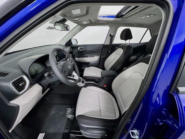 New 2026 Hyundai Venue SEL thumbnail 18
