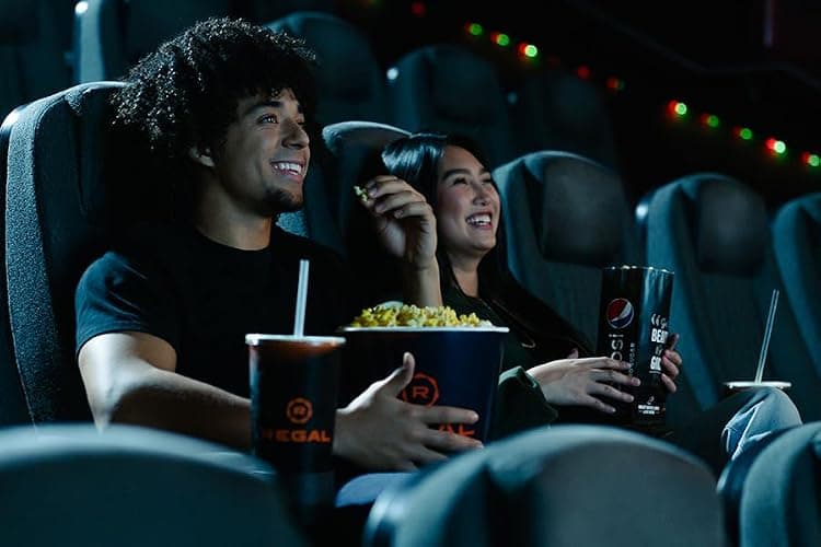 Regal Entertainment Gift Card $50 thumbnail 5