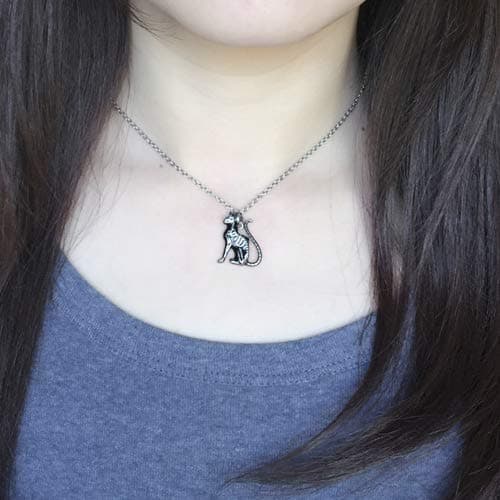 Controse Cat Necklace - 0.94 Inches thumbnail 2