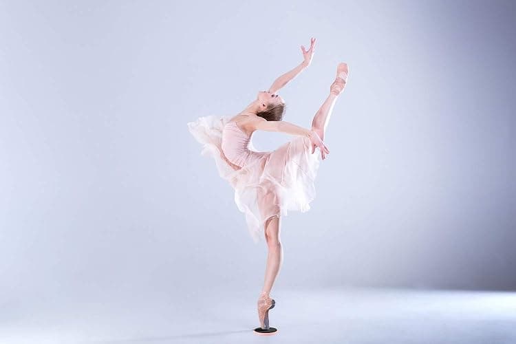 Turn Board for Dancers, Ballet Turning Board, Turning Boards for Dancers, Spinning Boards for Pirouette, Turns and Balance, Spinner Boards for Dancers, Ice Skaters, Gymnasts and Cheerleaders thumbnail 6