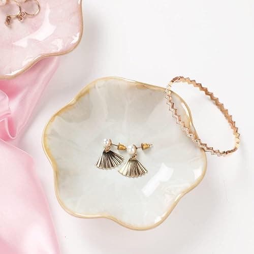 Ceramic jewelry dish thumbnail 6