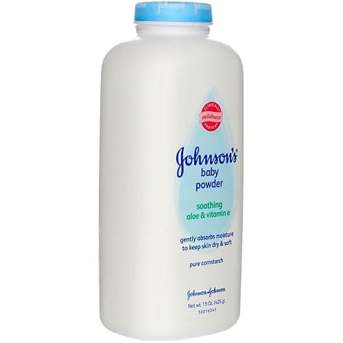 Johnson’s Baby Powder with Naturally Derived Cornstarch Aloe & Vitamin E, Hypoallergenic, 15 oz thumbnail 2
