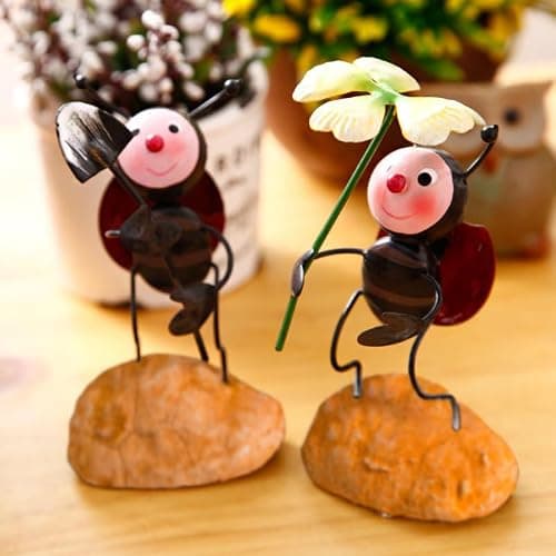 Creative Fairy Tail World Ant Ladybug Figurine Statue, Room Office Desk Outdoor Fence Lawn Ornaments Garden Decoration Ant Figure Help Relax Collection Bedroom Healing Heart Good Mood -Flower Ladybug thumbnail 4