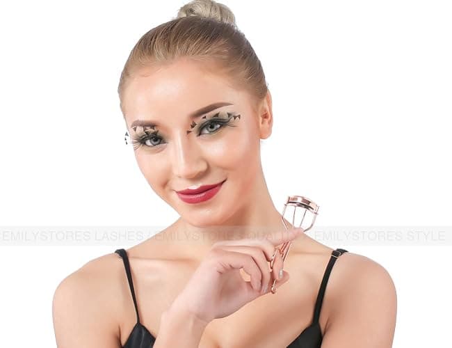 EMILYSTORES Professional Makeup Tool For Eyelashes With 2 Replacement Silicone Refill Pads Pinch Pain FREE Metal Eyelash Curler 1PC, Golden Color thumbnail 4