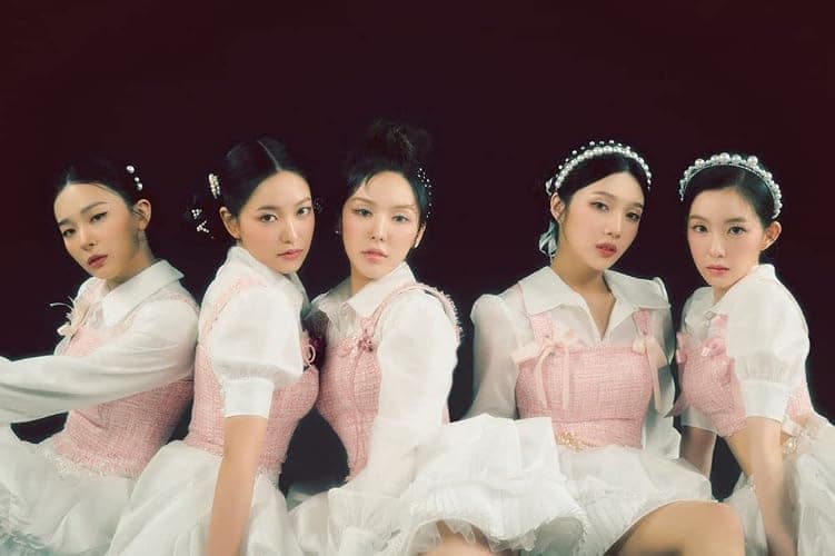 Red Velvet The ReVe Festival 2022 : Feel My Rhythm 7th Mini Album Orgel Version 96p PhotoBook+1ea Sticker+1ea Mini Stand+1p PhotoCard+1p Folding Poster&Lyrics Paper On Pack+Tracking Sealed thumbnail 6