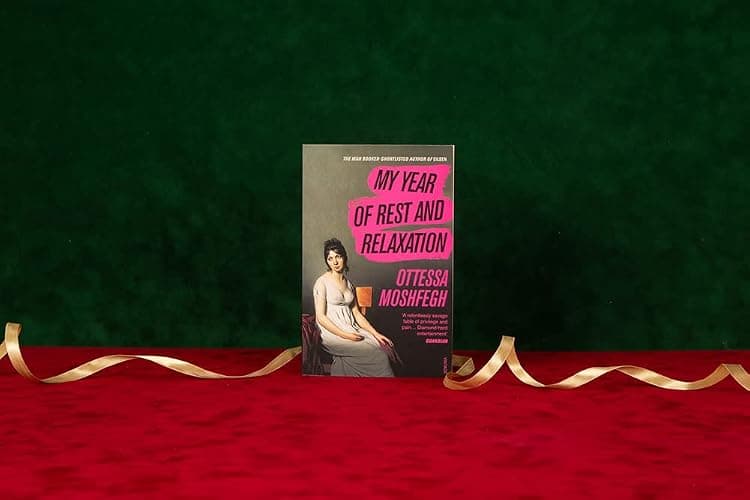 My Year of Rest and Relaxation: The cult New York Times bestseller thumbnail 3