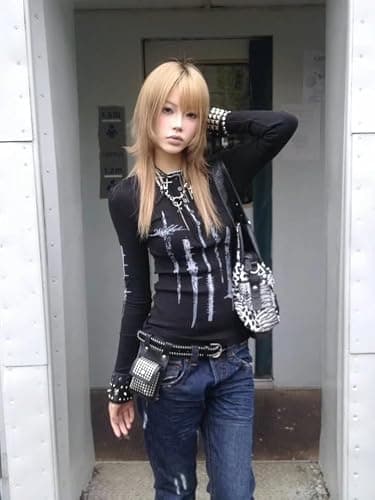 Y2K Grunge Graphic Shirts for Women Gothic Sweatshirts Aesthetic Harajuku Vintage Trendy Slim Fit Long Sleeve Tops thumbnail 2