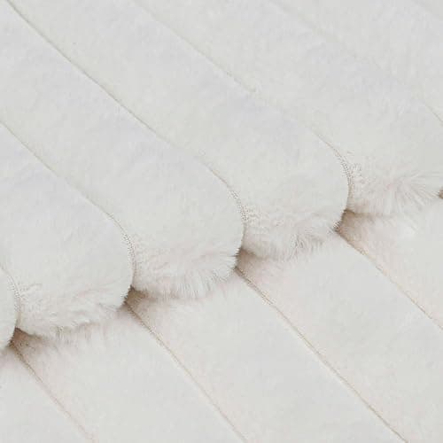 Madizz Lot de 2 Housses de Coussin en Peluche en Fausse Fourrure Housse de Coussin décorative Douce à Rayures moelleuses pour Coussin de Chambre à Coucher de canapé Blanc crème 30 x 50 cm thumbnail 4