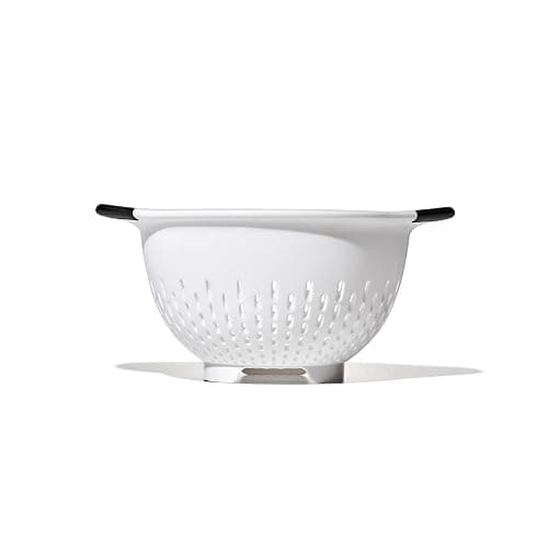OXO Good Grips 3 QT Plastic Colander thumbnail 4