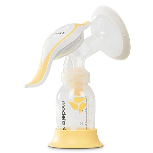 Medela Harmony Essentials Pack – Set with Harmony Manual Breast Pump, PersonalFit Flex Breast Shield, Breast Milk Bags and Nursing Pads – Ideal for on the go thumbnail 2