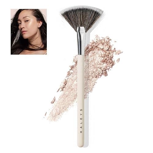 HALEYS Fan Brush VEGAN+CRUELTY-FREE, Sustainable Wood, Vegan Bristles for Airbrushed Finish, For highlighter application, Streak-free, Perfect Blending, Blurs, Smooths with Control - Fan Brush - Image 1