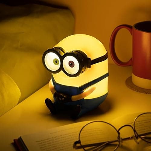 Minions Bob Light, Officially Licensed LED Light Shaped Like Bob, Battery-Powered Home Decor, Perfect for Bedside Table or Shelf, Collectible for Fans of Despicable Me for All Ages | Paladone thumbnail 2