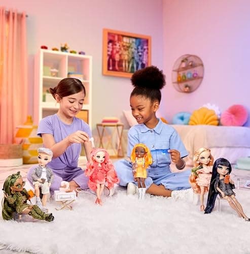Rainbow High Victoria- Light Pink Fashion Doll and Freckles from Head to Toe. Fashionable Outfit & 10+ Colorful Play Accessories. Great Gift for Kids 4-12 Years Old and Collectors. thumbnail 2
