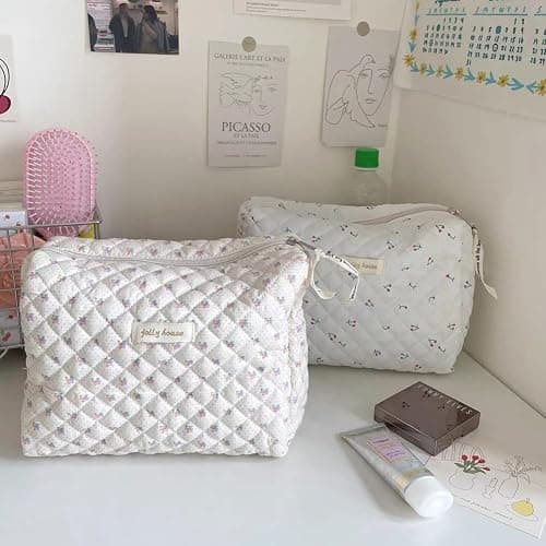 Aucuu Reise Kosmetiktasche, Coquette Make-up-Tasche, Gesteppte Kulturtasche Damen, Kosmetiktasche Groß Kapazität, Baumwolle Make-up Tasche mit Blumenmuster für Kinder Damen Herren thumbnail 4