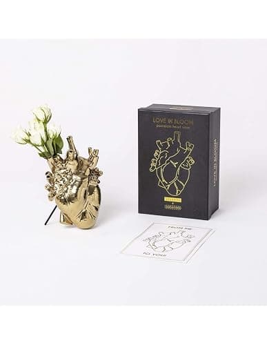 SELETTI "Love in Bloom Gold Vaso Cuore Finitura Oro | Seletti Love in Bloom – Vaso Cuore in Fine PorcellanaLove in Bloom di Seletti è un vaso a forma di cuore che sembra uscito d thumbnail 5