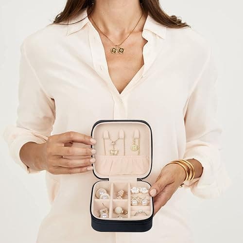 MFXIP Travel Jewelry Case Small Jewelry Box Jewelry Organizer Storage Case Portable PU Leather Mini Jewelry Travel Case for Girls Womens Earring, Necklace, Rings,Bracelets thumbnail 2
