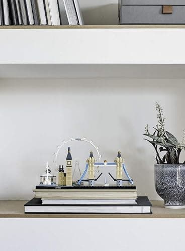 LEGO Architecture London Skyline Collection 21034 Building Set Model Kit and Gift for Kids and Adults (468 pieces) thumbnail 3