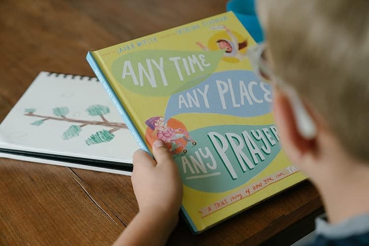 Any Time, Any Place, Any Prayer Storybook: A True Story of How You Can Talk With God (Illustrated Bible book to gift kids ages 3-6 and help them to pray) (Tales That Tell the Truth) thumbnail 14