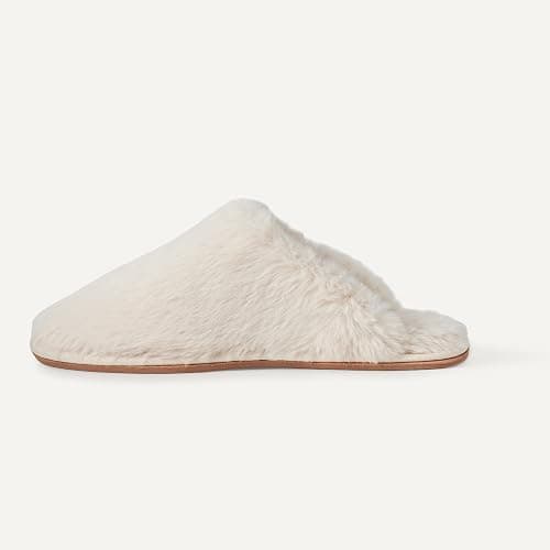 Amazon Essentials womens Fuzzy Plush Slippers thumbnail 3