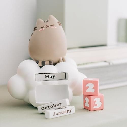 Official Pusheen Calendar | Pusheen Merchandising | Pusheen Gifts | Pusheen Figure | Kawaii Stuff | Pusheen Plush thumbnail 5