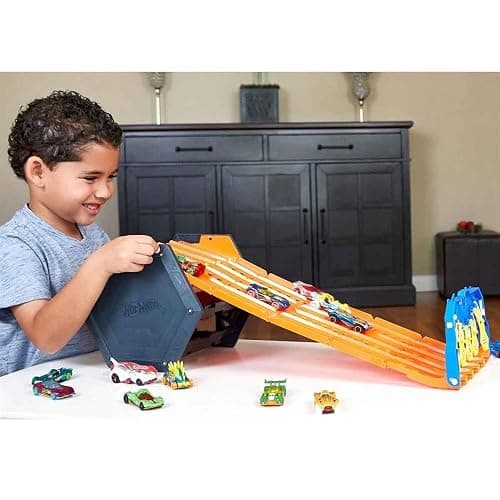 Hot Wheels Roll Out Raceway, Track Set thumbnail 7