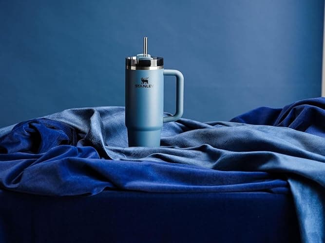 STANLEY Quencher H2.0 Tumbler with Handle and Straw 30 oz | Flowstate 3-Position Lid | Cup Holder Compatible for Travel | Insulated Stainless Steel Cup | BPA-Free | Blue Spruce thumbnail 7