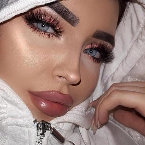 Kiromiro Lashes Volume False Eyelashes Wispy Faux Mink Eyelashes Long Dramatic Lashes 8D Volume Strip Eyelashes Cat Eye Lashes Pack thumbnail 2