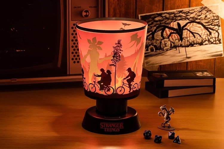 Paladone: Lampada Stranger Things Icon colour Reveal - Lampada ST da collezione thumbnail 7