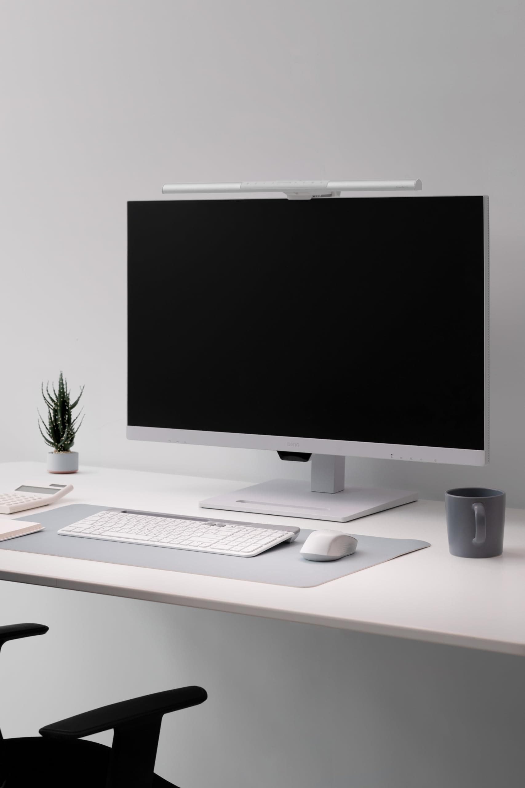 BenQ ScreenBar Pro Monitor Light/Brightness & Color Temperature Adjustment/Space Saving/Curved Monitor Compatible/Wide Area Lighting/Eye-Friendly/Glare Reduction/Space Saving/PC Work/USB Type-C/Home thumbnail 12