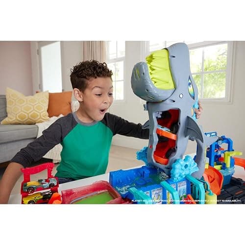 Hot Wheels City Track Set, Ultra Shark Car Wash with 1:64 Scale Color Reveal Toy Vehicle, Repeat Color-Change Feature, Storage thumbnail 2