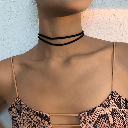 Palotay Black Choker Necklace Set Velvet Lace Choker Daisy Gothic Punk Classic Choker thumbnail 3