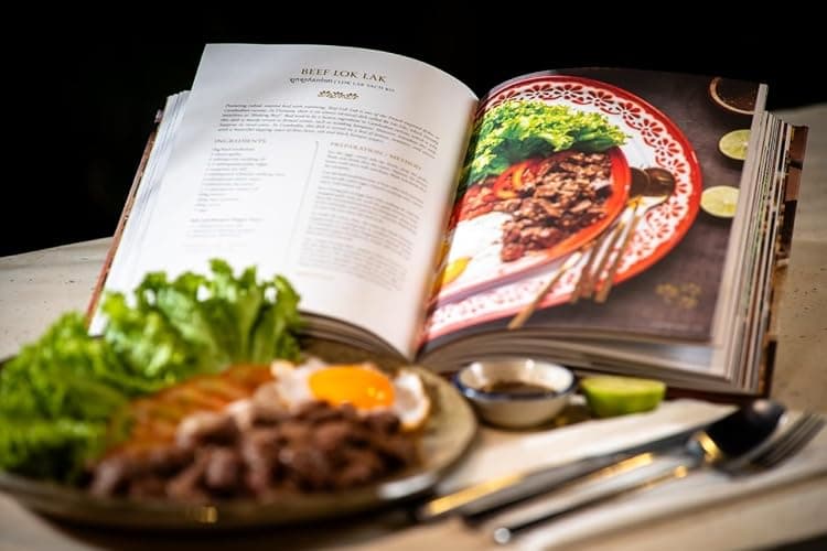 NHUM - Recipes from a Cambodian Home Kitchen thumbnail 7