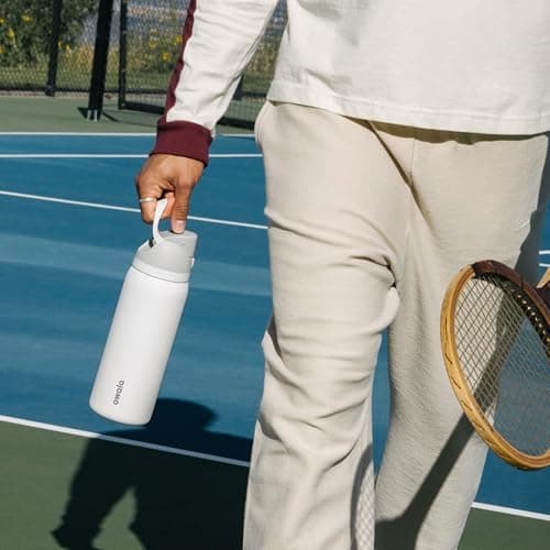 Owala FreeSip Insulated Stainless Steel Water Bottle with Straw, BPA-Free Sports Water Bottle, Great for Travel, 32 Oz, Shy Marshmallow thumbnail 2