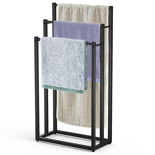 VOUNOT® Porte-Serviettes autoportant sur Pied Support à 3 Niveaux en Métal Rangement Stable pour Serviettes de Bain et Accessoires Idéal à Côté de la Douche Baignoire ou Lavabo Noir - Image 1