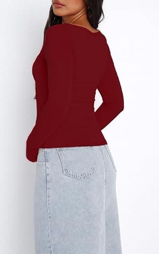 ForeFair Women's Long Sleeve Going Out Tops Pleated Basic T Shirts Cute Sweetheart Neck Y2K Fall Tops thumbnail 4