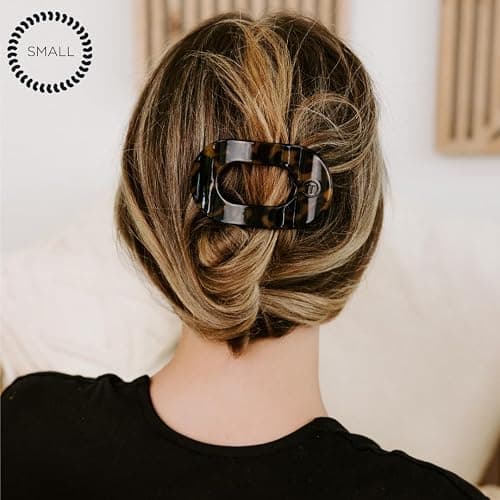 TELETIES - Small Flat Round Clip - Strong Grip, Bendable Teeth, Comfortable Curved Design - For Lying Down, Yoga, Driving & More - Ideal for Thin-Medium Hair - For All Hair Textures - Tortoise thumbnail 4