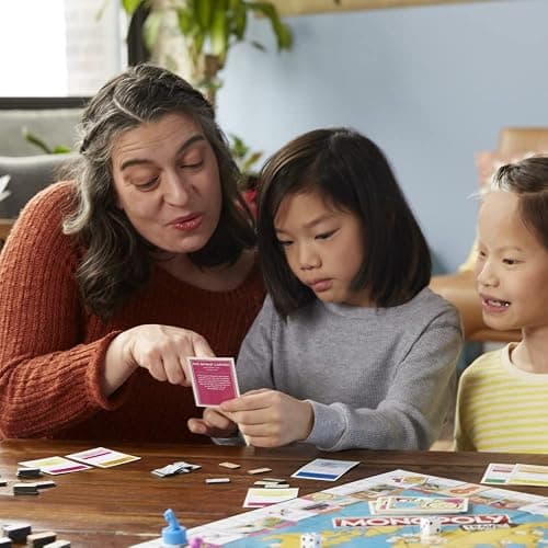 Monopoly Hasbro Reise um die Welt, für Familie und Kinder, ab 8 Jahren, mit Stempelsteinen und trocken abwischbarem Tablett, Mehrfarbig thumbnail 2