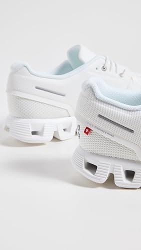 On Women's Cloud 5 Sneakers thumbnail 4