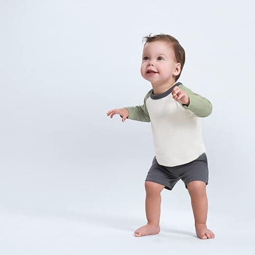 Gerber Baby Boys' 3-Pack Pull-on Knit Shorts thumbnail 3