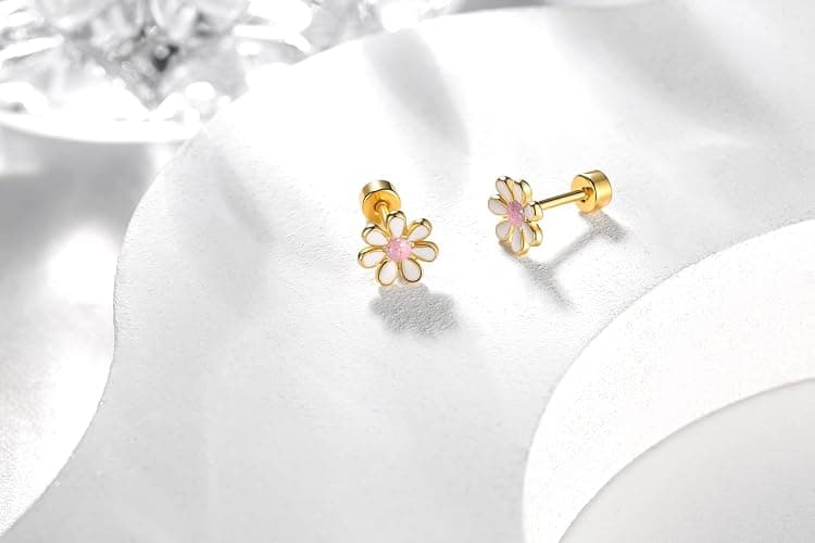 Onnzin Titanium Daisy Flower Earrings,Hypoallergenic Earrings for Sensitive Ears,Pure Titanium Implant Grade Stud Screw Back Girls Women Teen 7mm thumbnail 4