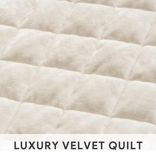 RECYCO Luxury Velvet Quilt Set Twin/Twin XL Size, Lightweight Velvet Comforter Set, Oversized Bedspread Coverlet Quilted Bedding Set, with 1 Matching Pillow Sham, for All Season, Cream White thumbnail 4