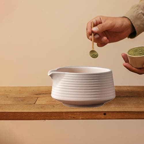 Yajuyi Japanese Matcha Bowl Handmade Matcha Ceremony Matcha Cup with Spout for Restaurant, Pink thumbnail 6