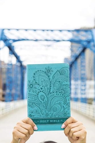 NIV, Bible for Teen Girls, Leathersoft, Blue: Growing in Faith, Hope, and Love – The Perfect Christian Faith Gift for Your Teenage Girl, Age 13-18 thumbnail 7