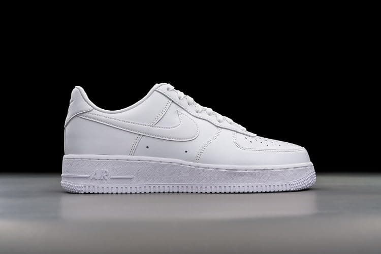 Nike Men's Air Force 1 Sneaker thumbnail 2